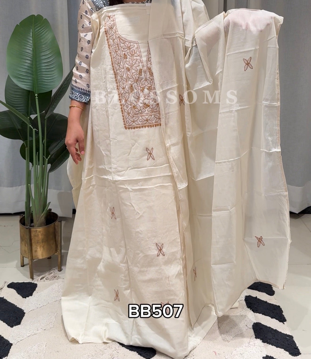 Unstiched-BB507