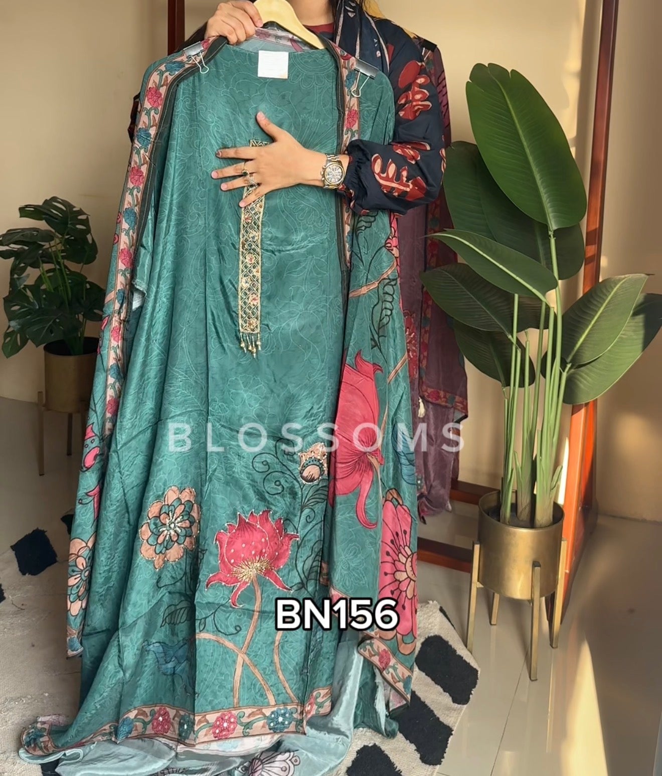 Unstiched-BN156