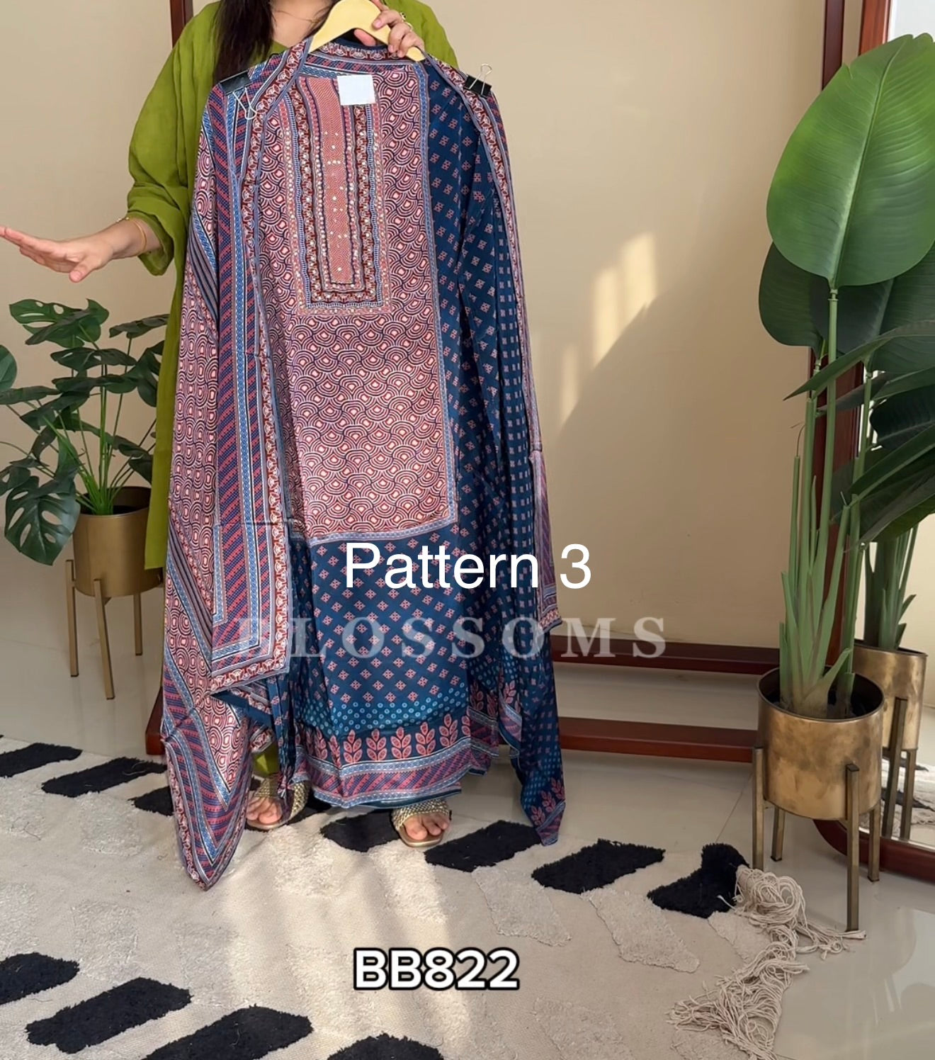 Unstiched- BB822