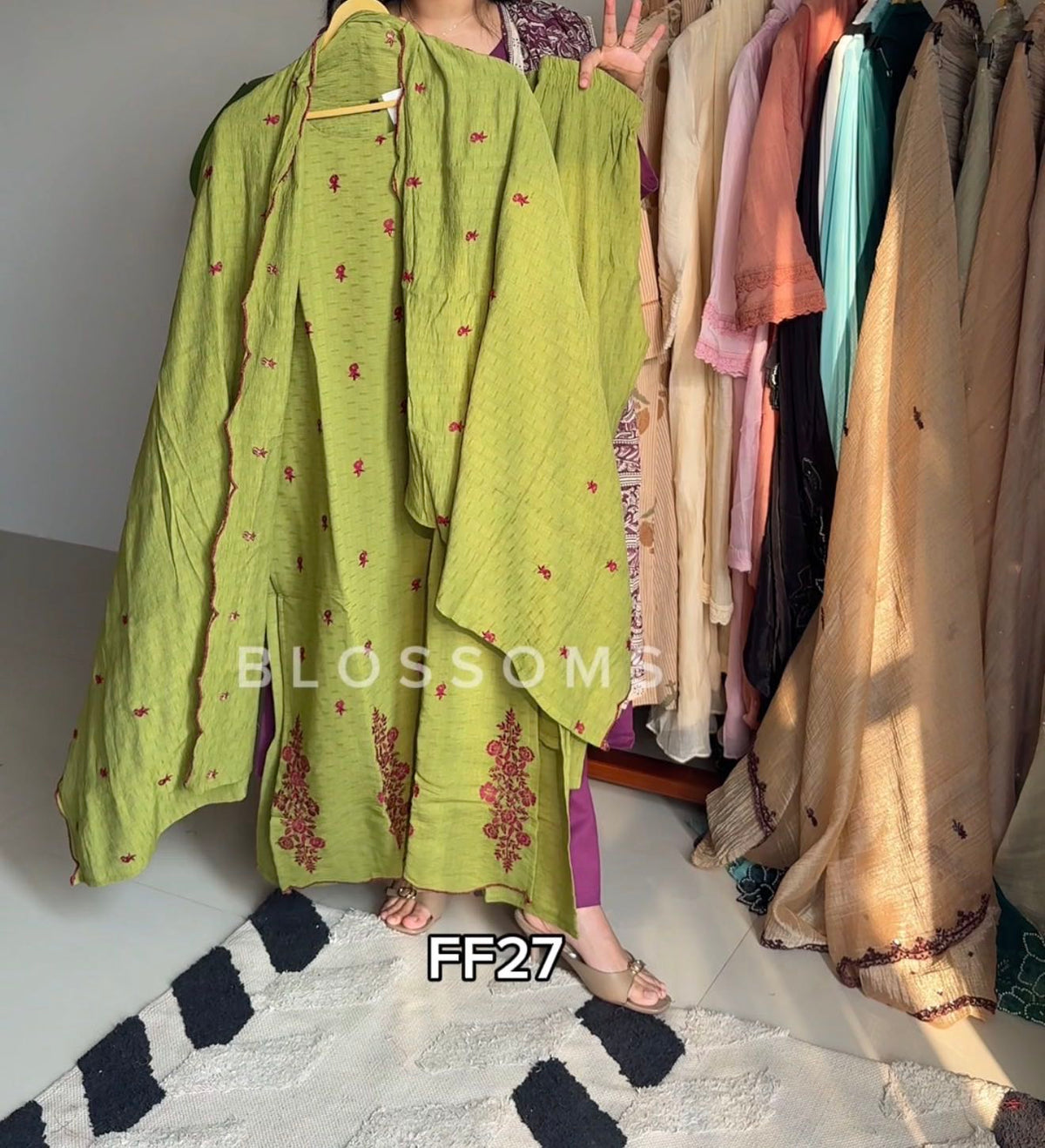 Ready/Offer-FF27