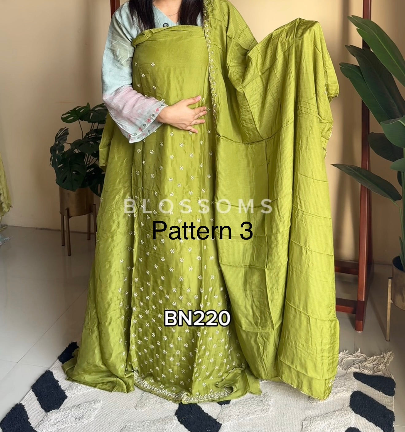 Unstiched-BN220