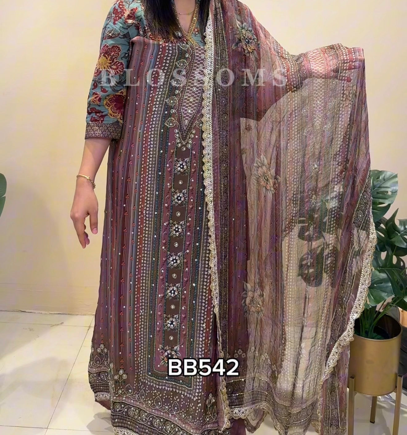 Unstiched-BB542 BB541