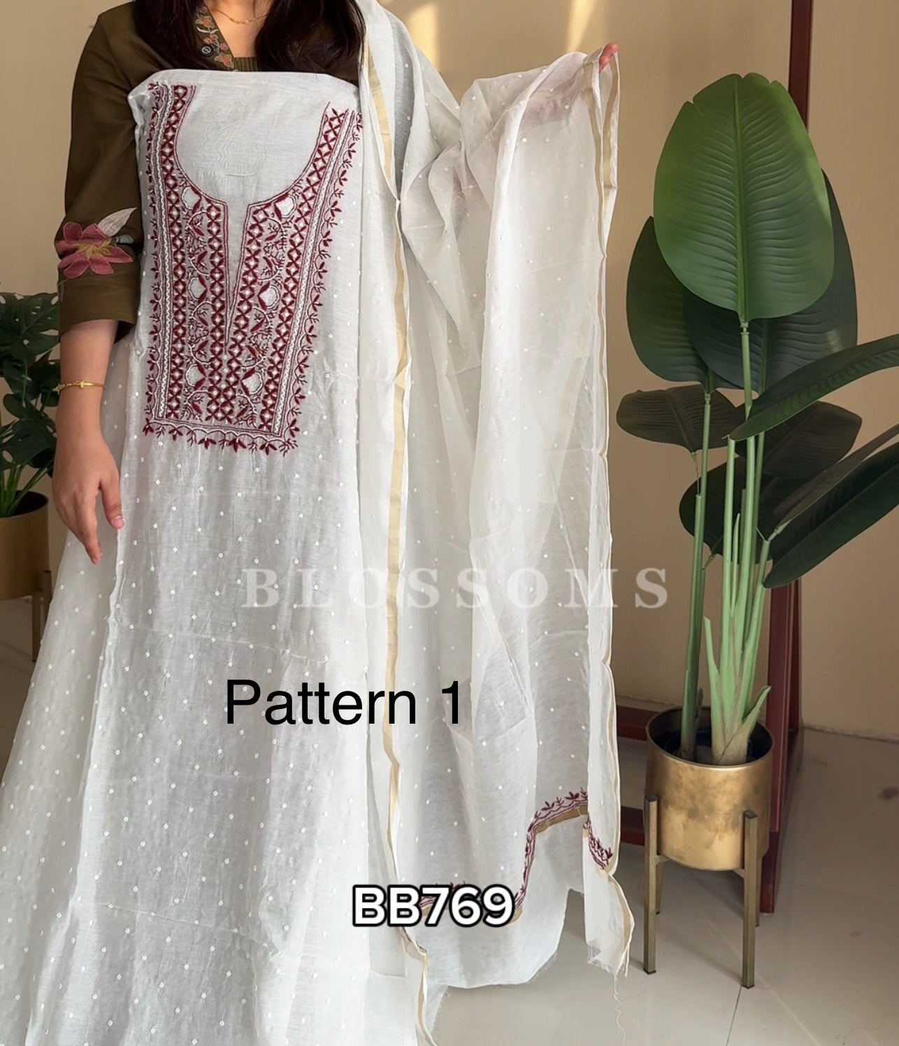 Unstiched- BB769
