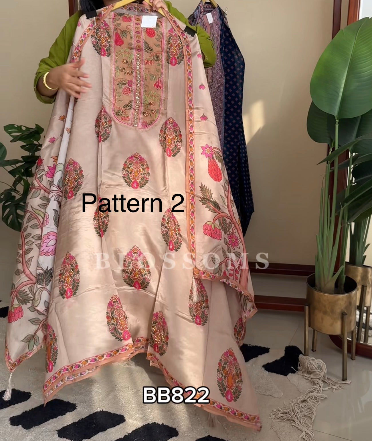 Unstiched- BB822