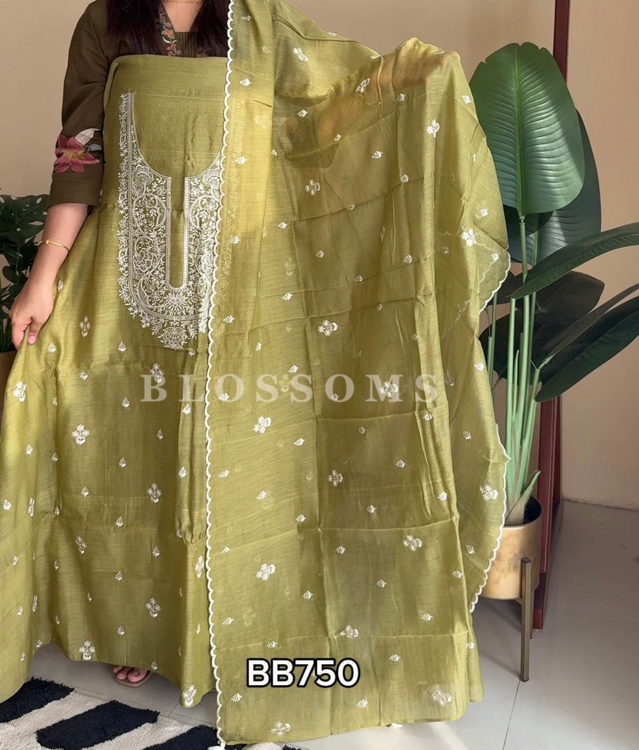 Unstiched-BB750