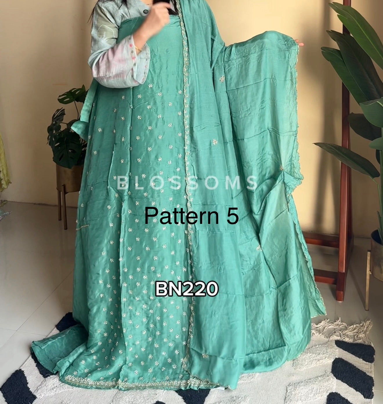 Unstiched-BN220