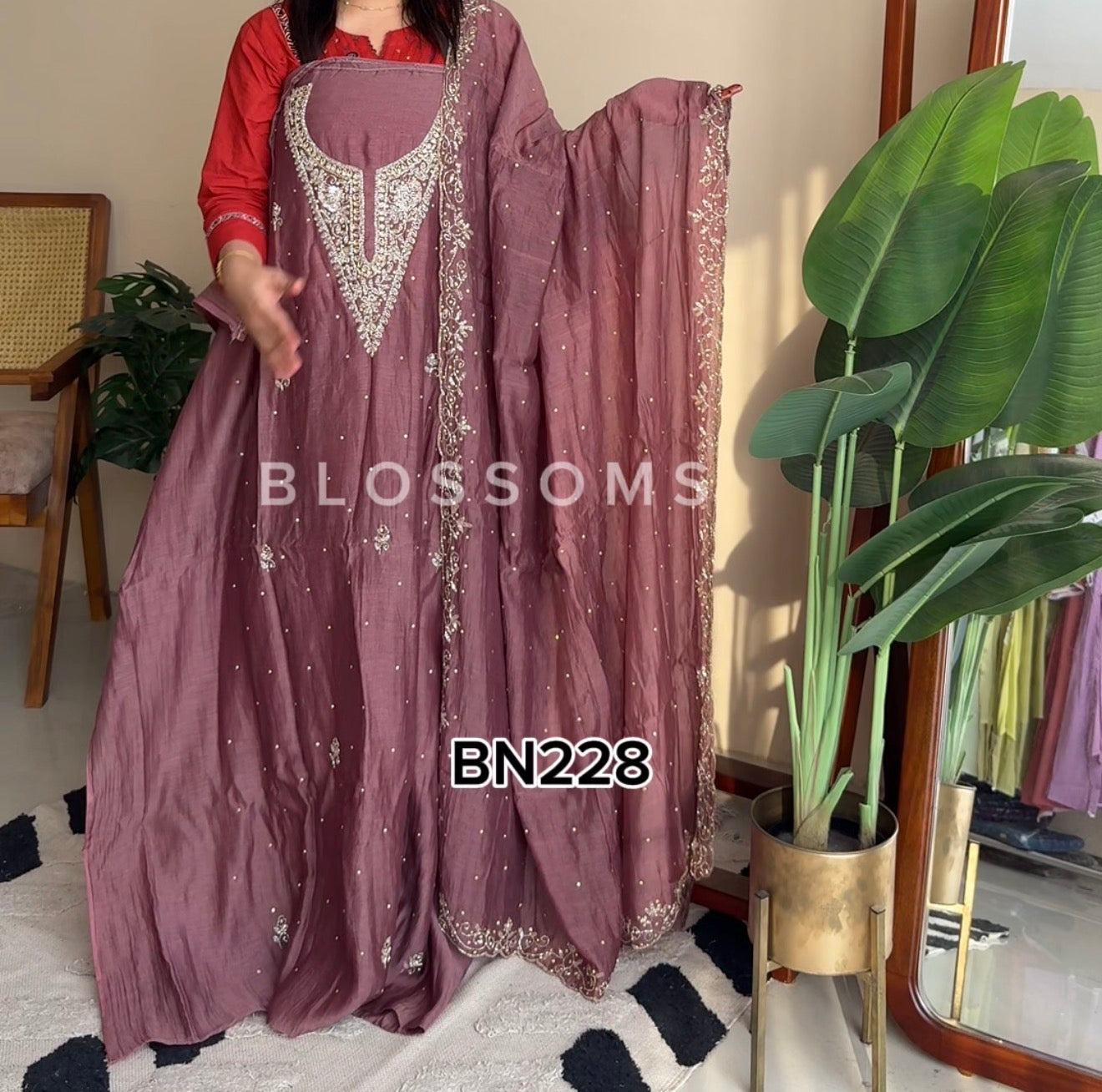 Unstiched-BN228