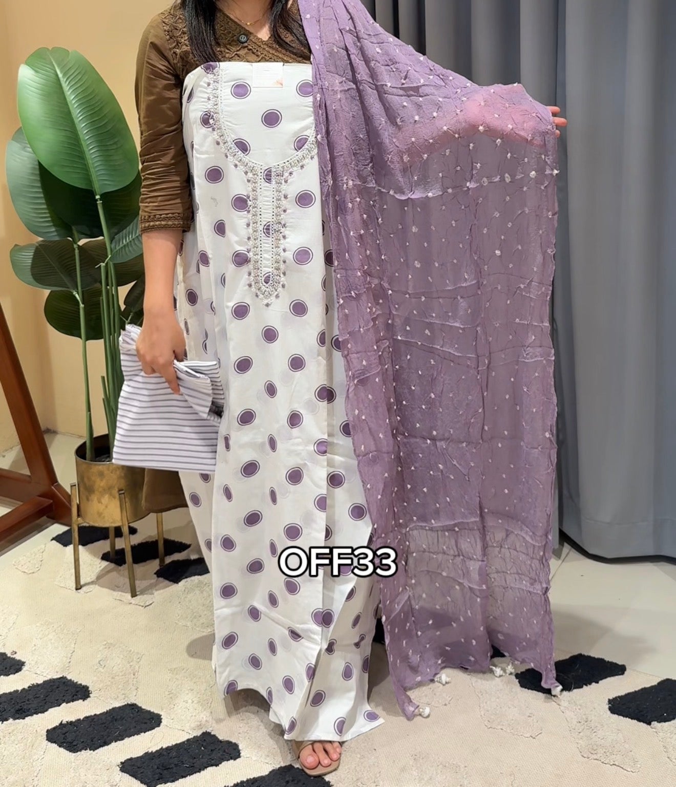 Unstiched/offer-OFF33