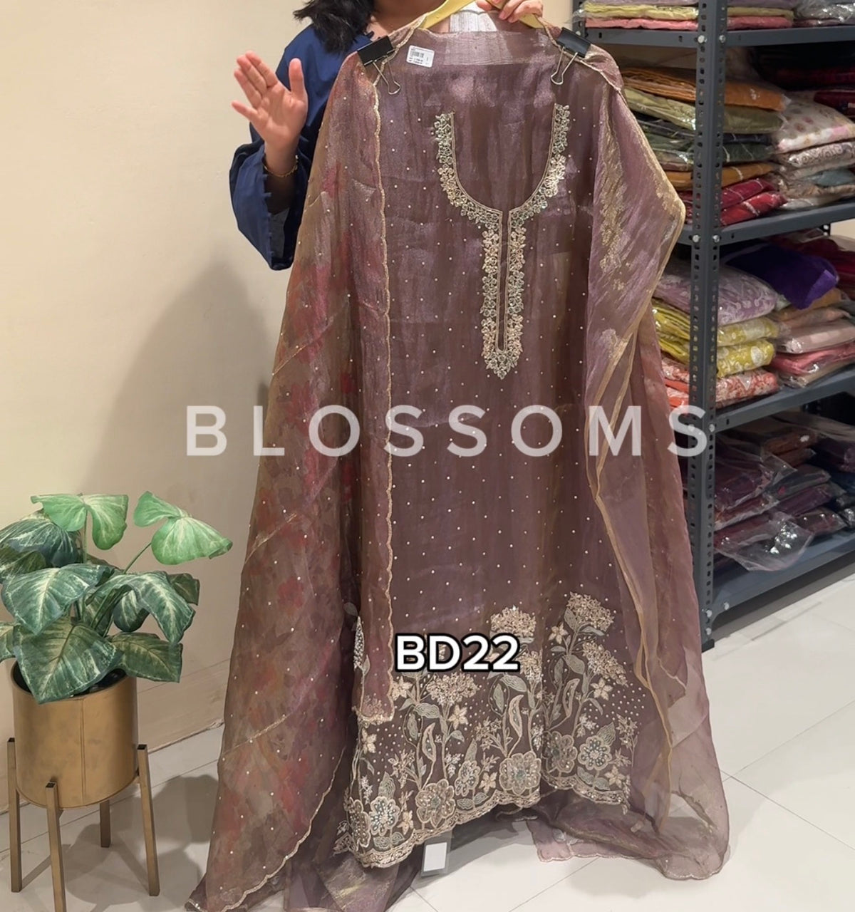 Premium unstiched-BD22