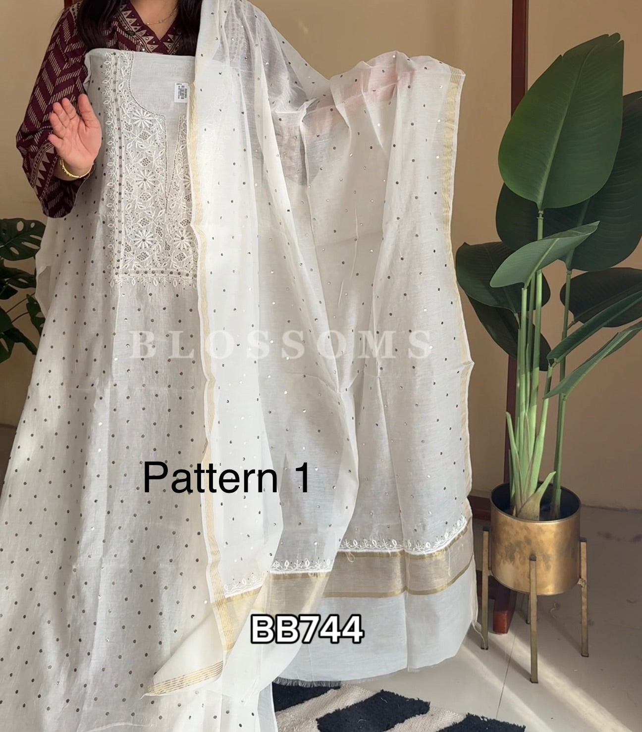 Unstiched - BB744