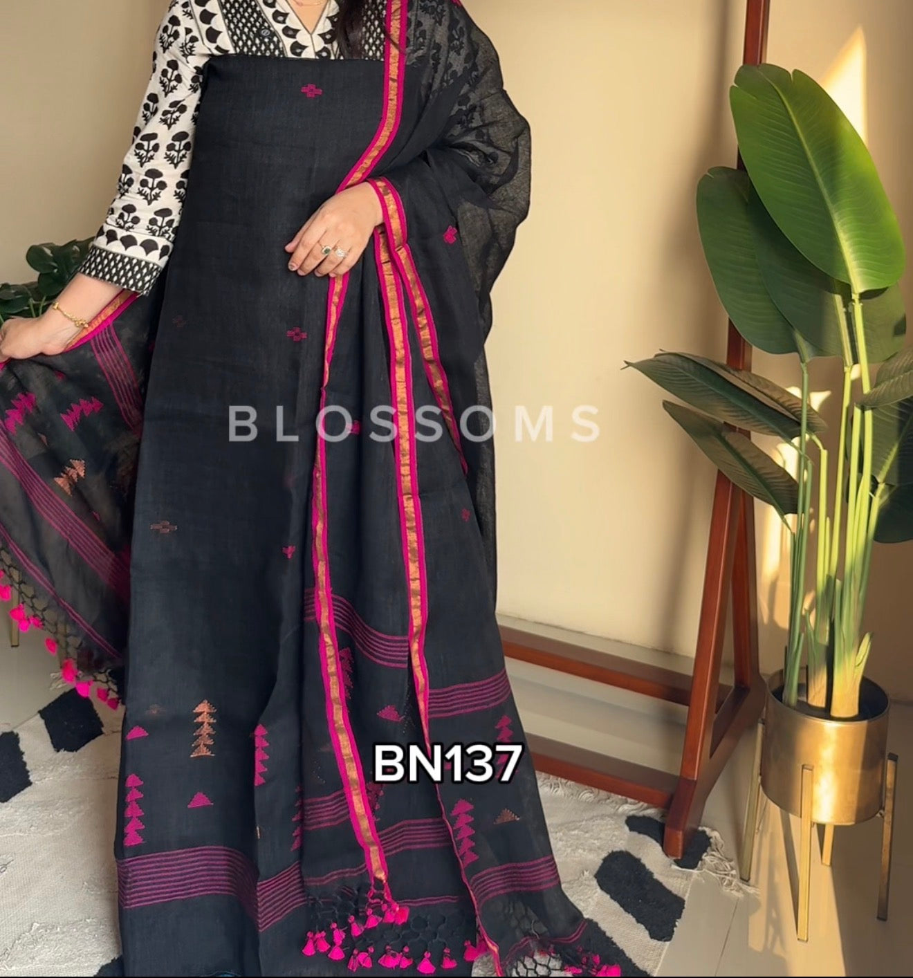 Unstiched-BN137
